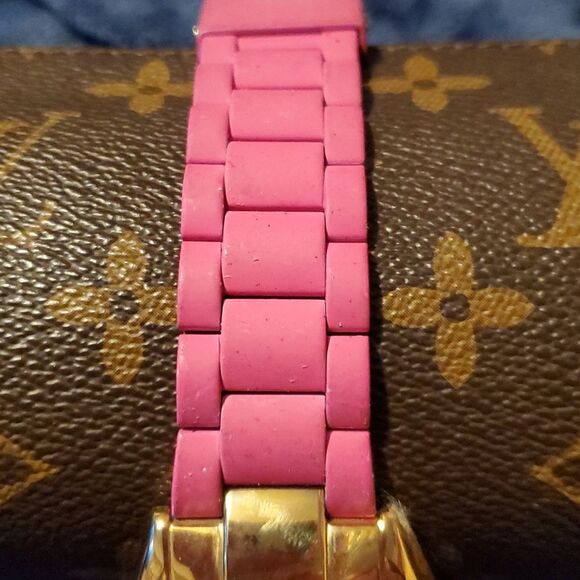 Rocawear Women's RL0129‎ Large Pink & Gold 3 Multifunction Enamel Bezel Watch - Picture 3 of 10